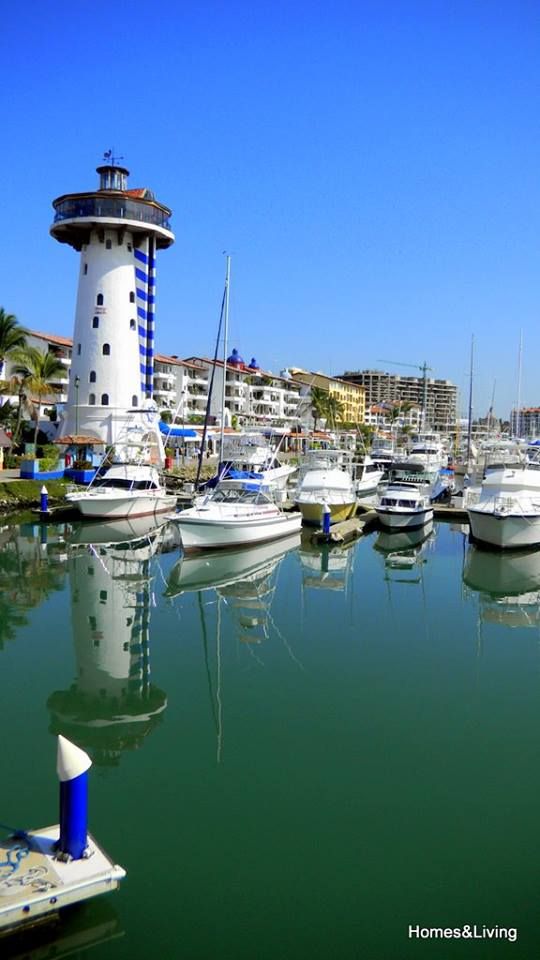 Tres Mares Marina Towers