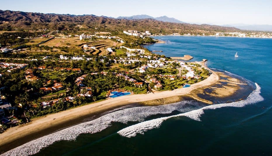 Oceanfront Living at Los Veneros
